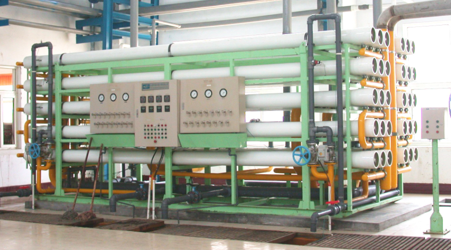 萬錦新能源雙級(jí)反滲透純水設(shè)備項(xiàng)目